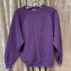 Long sleeve purple sweat shirt